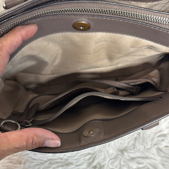 Michael Kors Brown Satchel Saffiano Leather - Picture 10 of 15